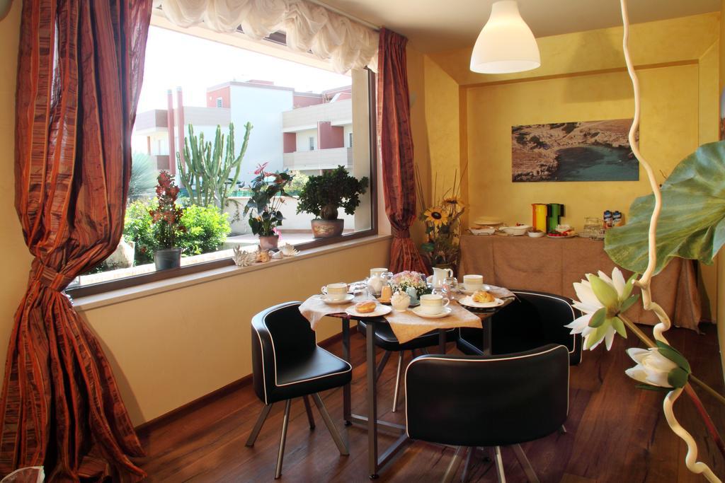 B&B Villa Il Sughero Монополи Екстериор снимка