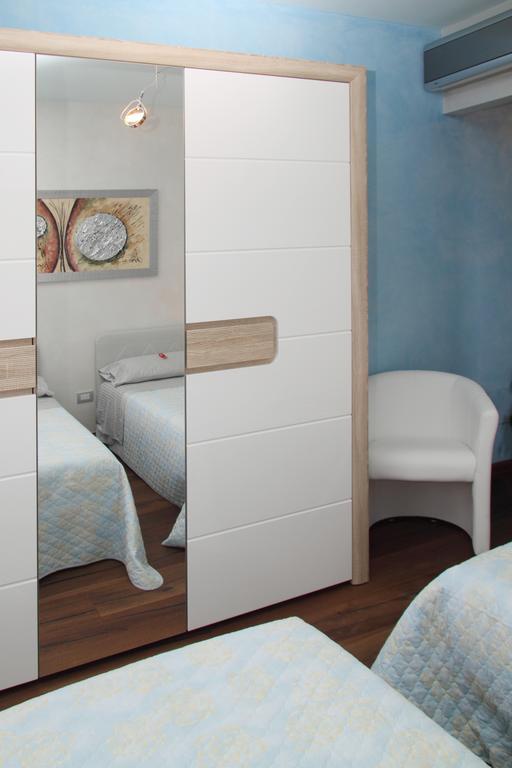 B&B Villa Il Sughero Монополи Стая снимка