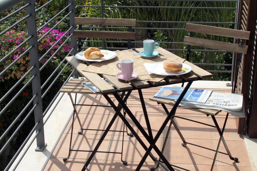 B&B Villa Il Sughero Монополи Стая снимка