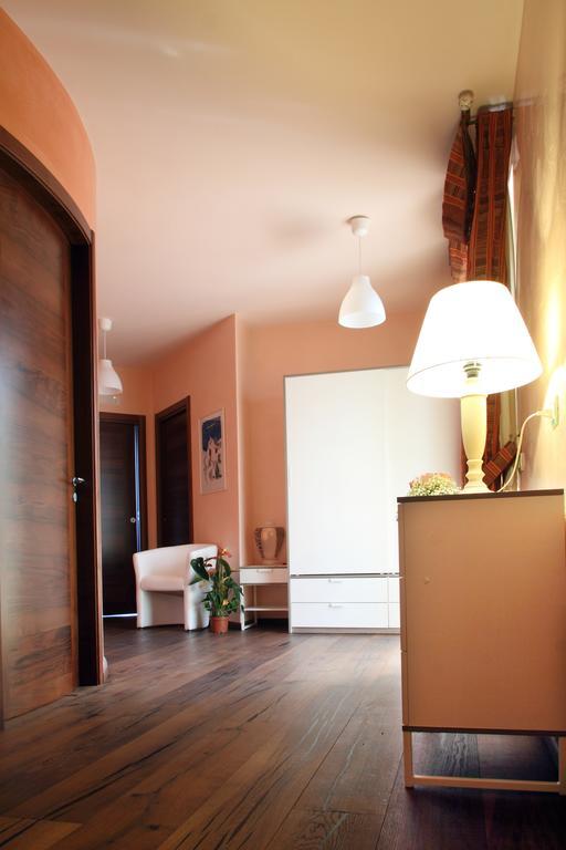 B&B Villa Il Sughero Монополи Стая снимка